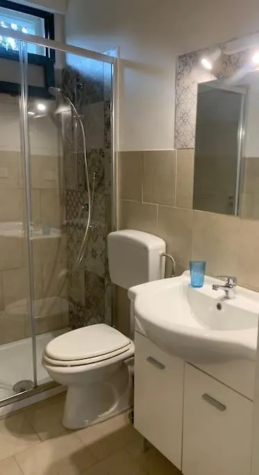 Villa Marea Mondello Палермо 0*,